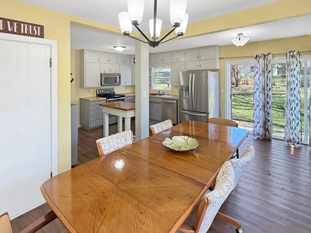 841 Redwood Drive Fairmont, MN 56031