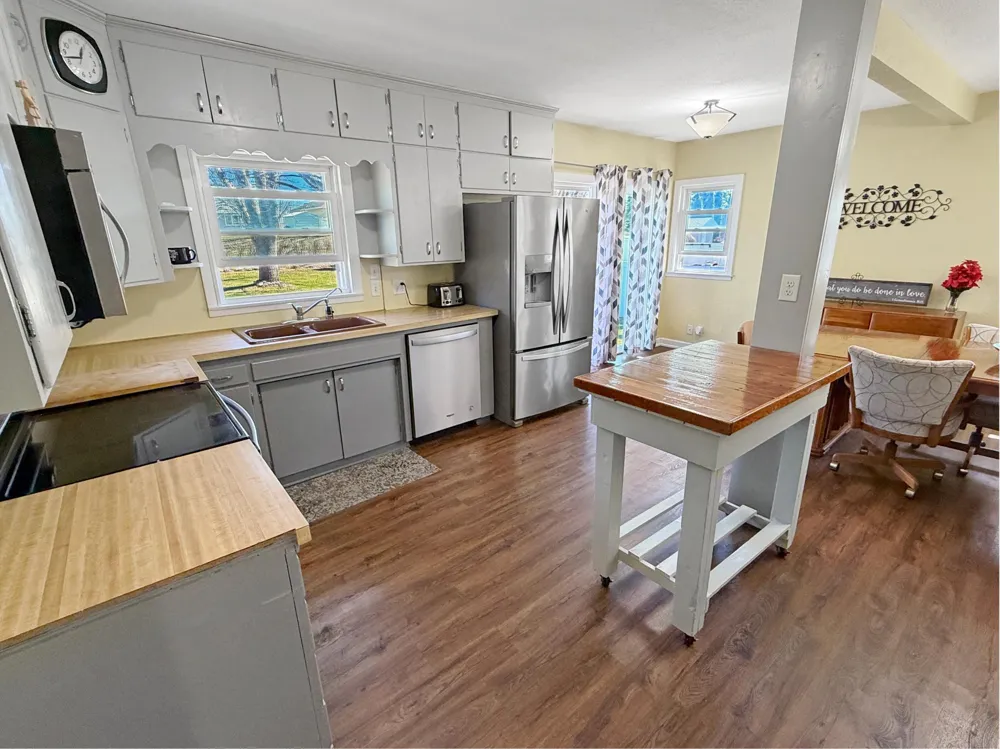 841 Redwood Drive Fairmont, MN 56031
