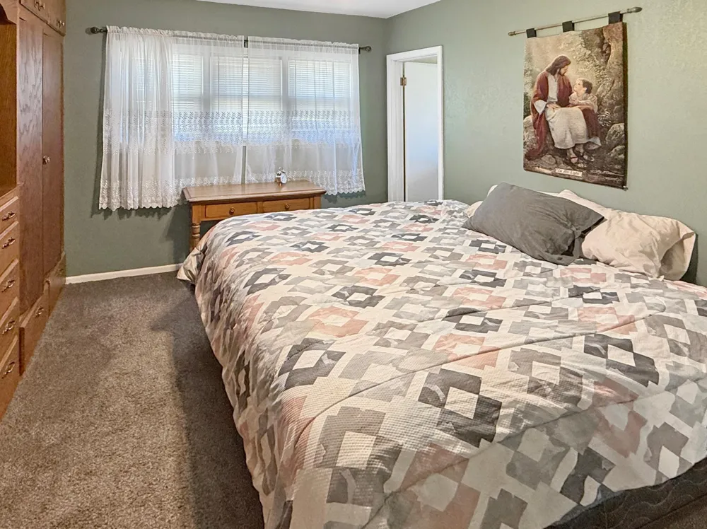 841 Redwood Drive Fairmont, MN 56031