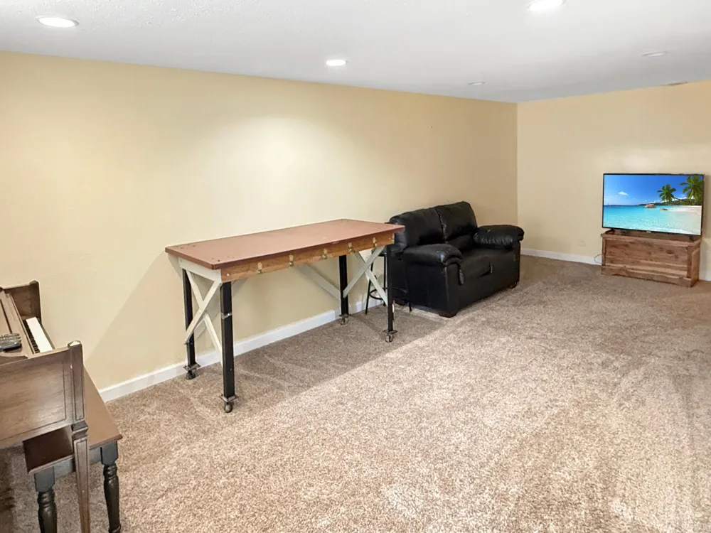 841 Redwood Drive Fairmont, MN 56031
