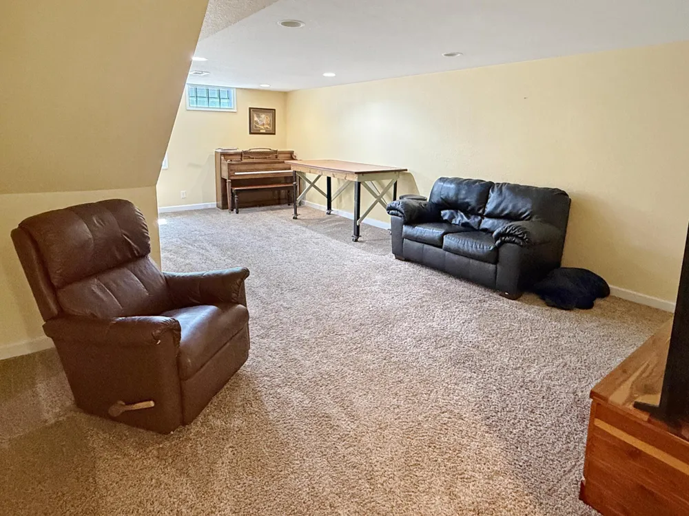 841 Redwood Drive Fairmont, MN 56031