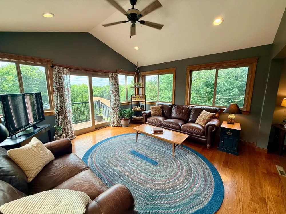 106 Ridge Road New London, MN 56273