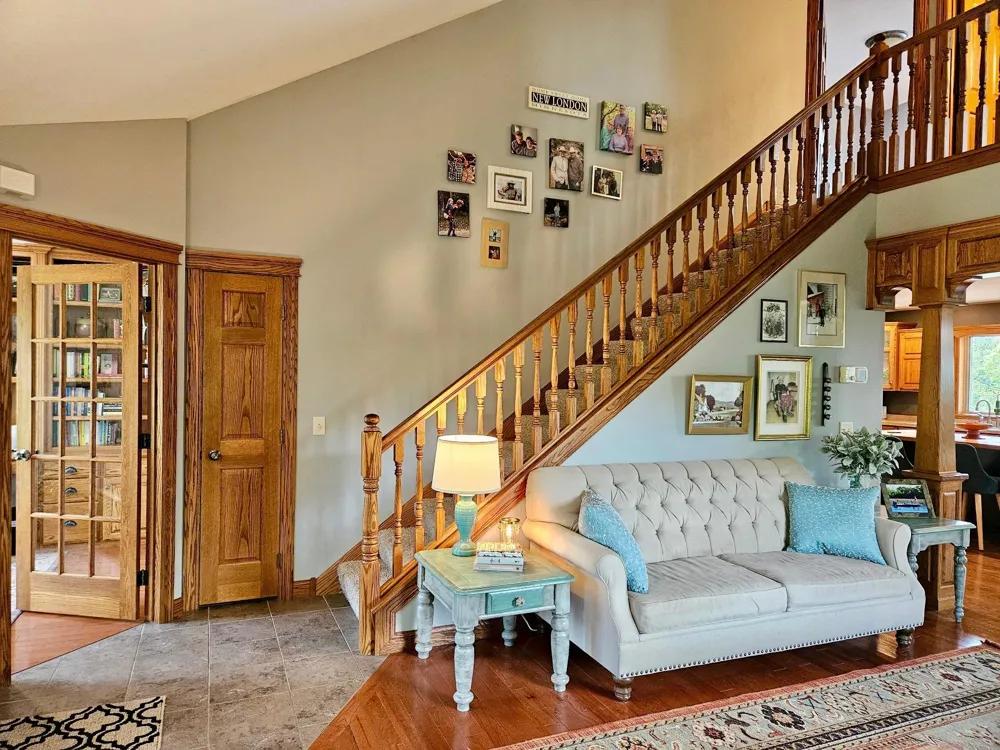 106 Ridge Road New London, MN 56273