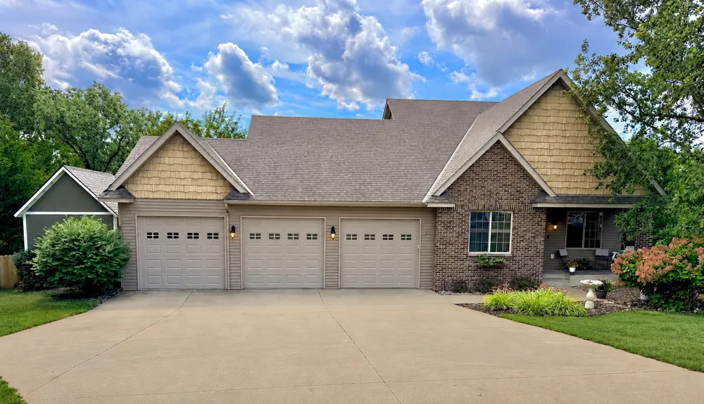 106 Ridge Road New London, MN 56273