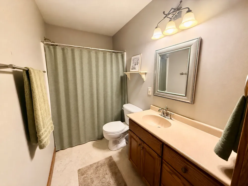 106 Ridge Road New London, MN 56273