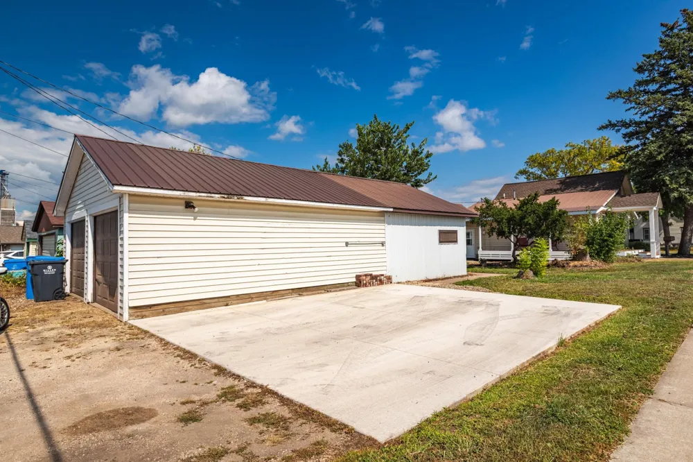 778 E 3rd Street Winona, MN 55987
