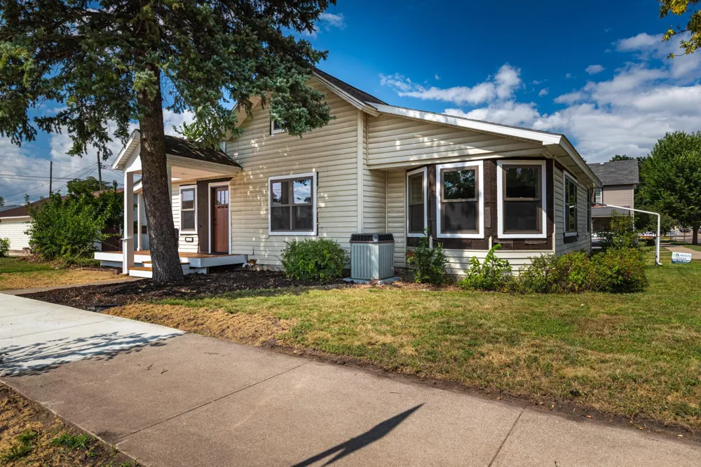 778 E 3rd Street Winona, MN 55987