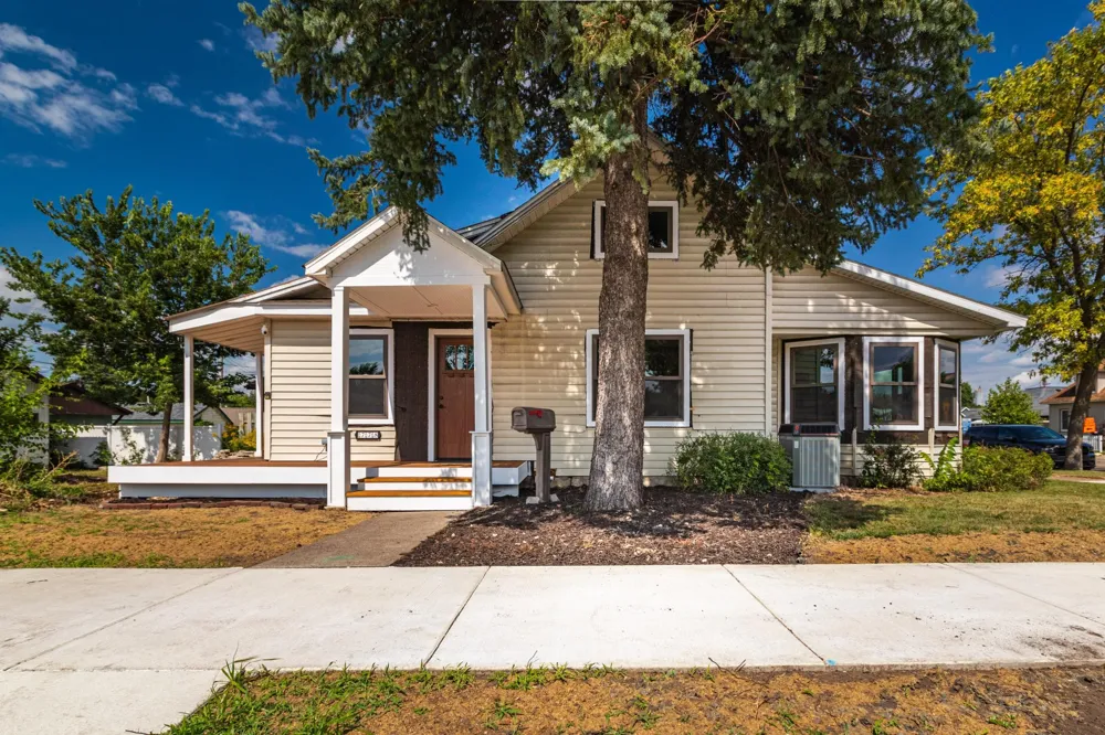 778 E 3rd Street Winona, MN 55987