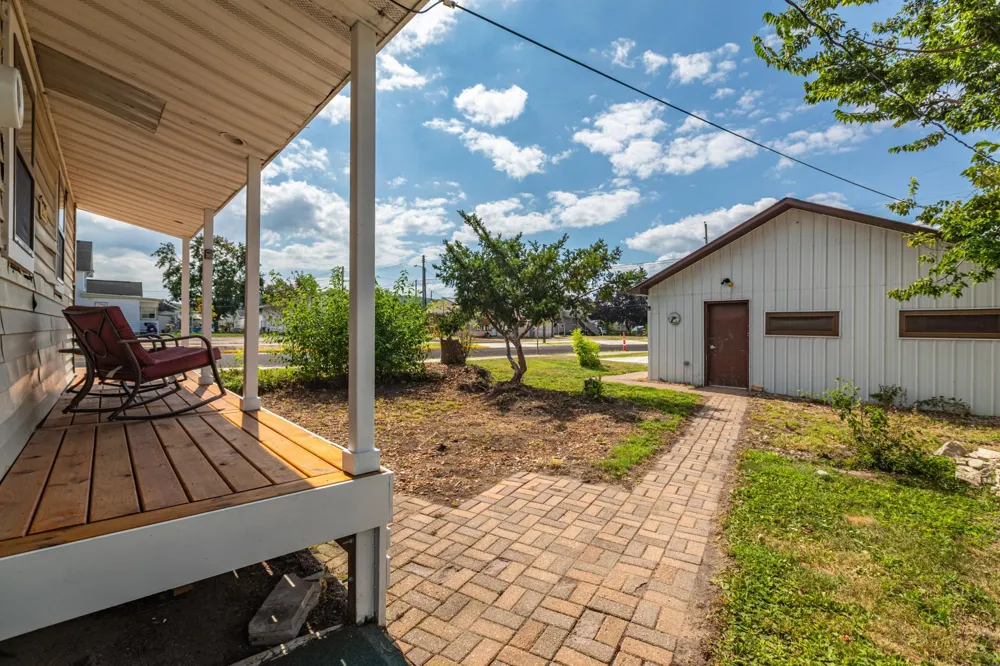 778 E 3rd Street Winona, MN 55987