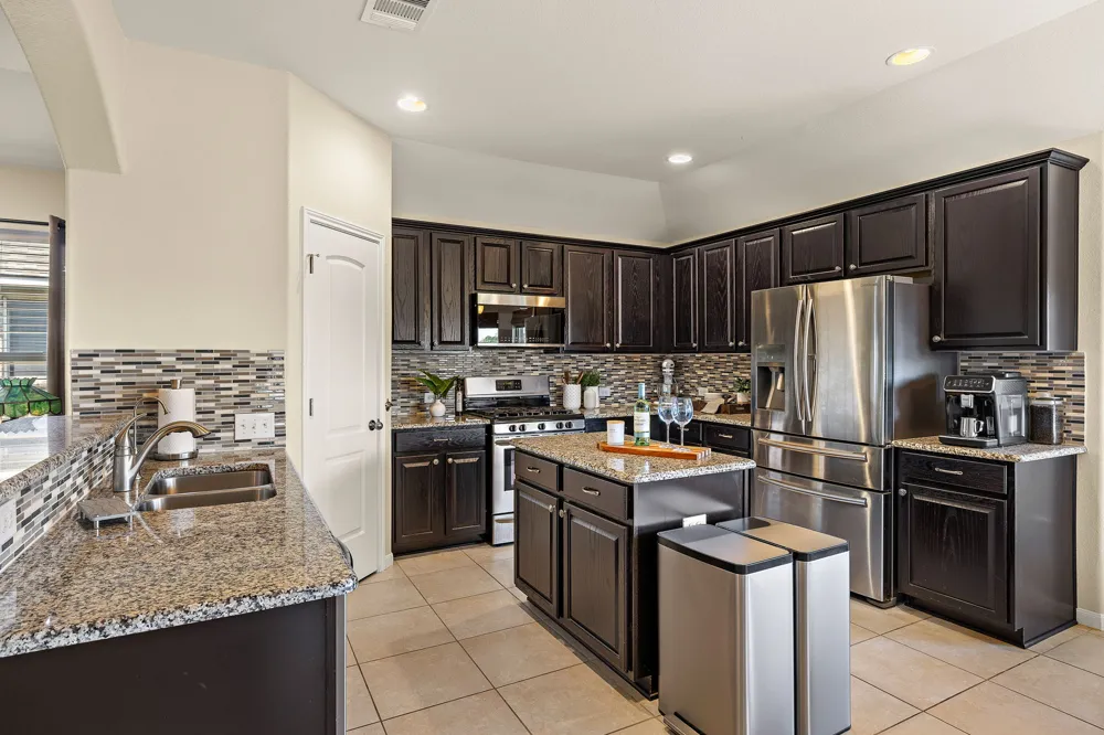 5717 Scenic Lake Drive Georgetown, TX 78626