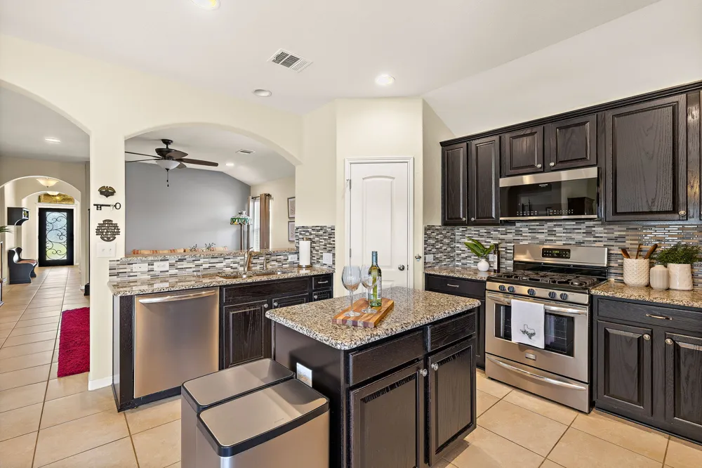 5717 Scenic Lake Drive Georgetown, TX 78626