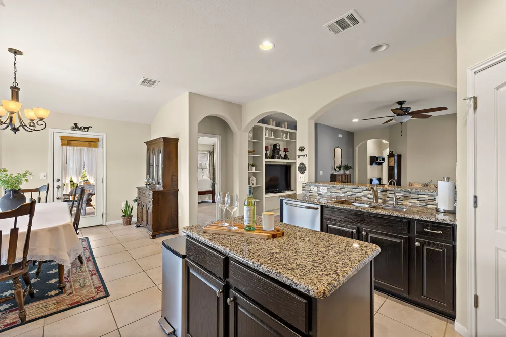 5717 Scenic Lake Drive Georgetown, TX 78626
