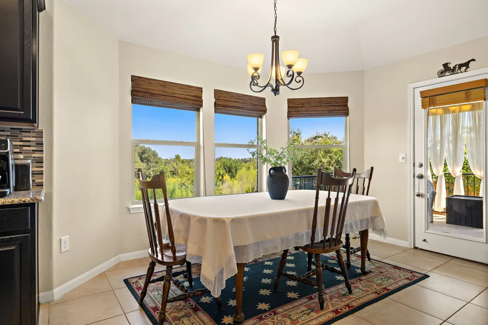 5717 Scenic Lake Drive Georgetown, TX 78626