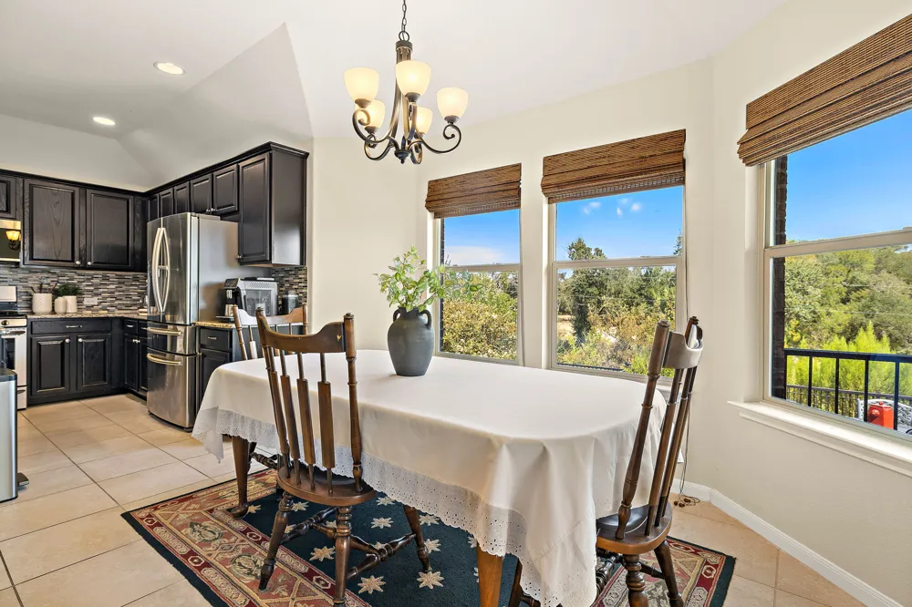 5717 Scenic Lake Drive Georgetown, TX 78626
