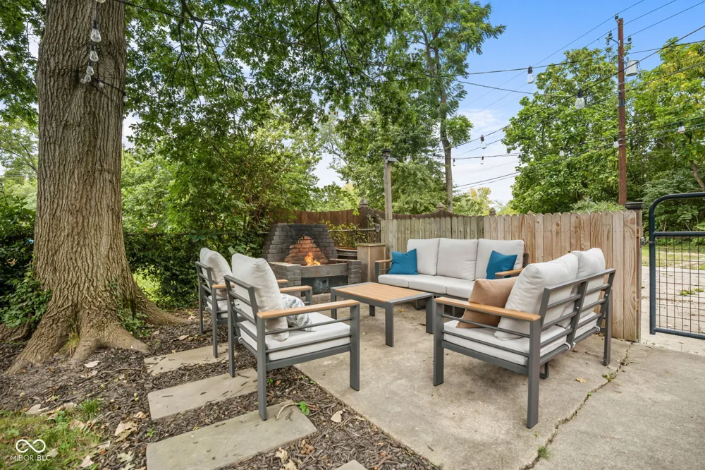 5310 Burgess Avenue Indianapolis, IN 46219