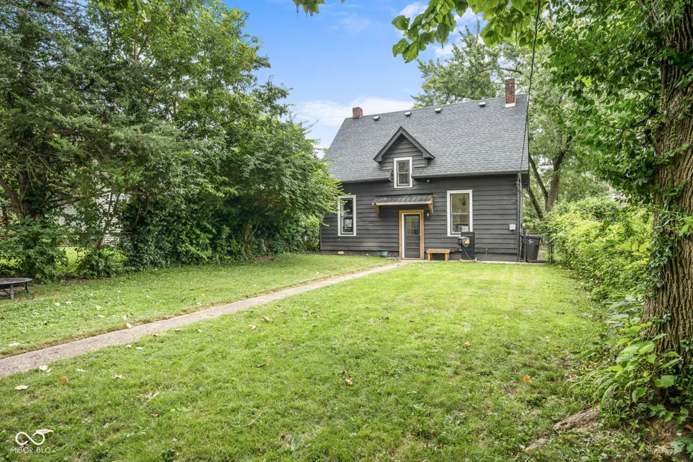 5310 Burgess Avenue Indianapolis, IN 46219