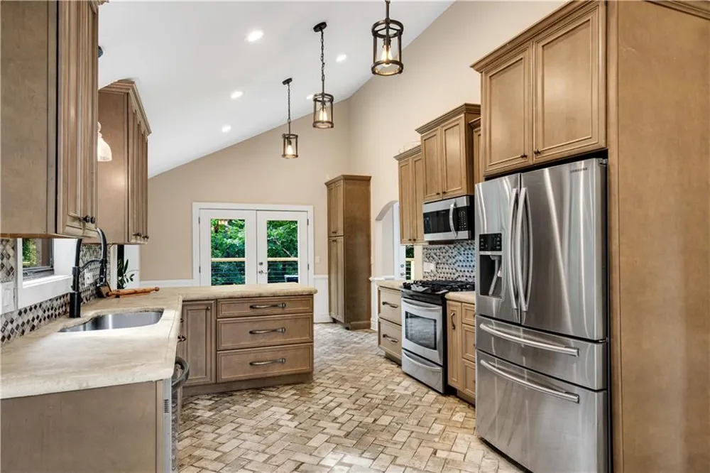 2404 Stockton Place Marietta, GA 30066