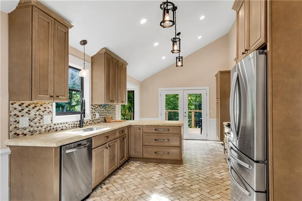 2404 Stockton Place Marietta, GA 30066
