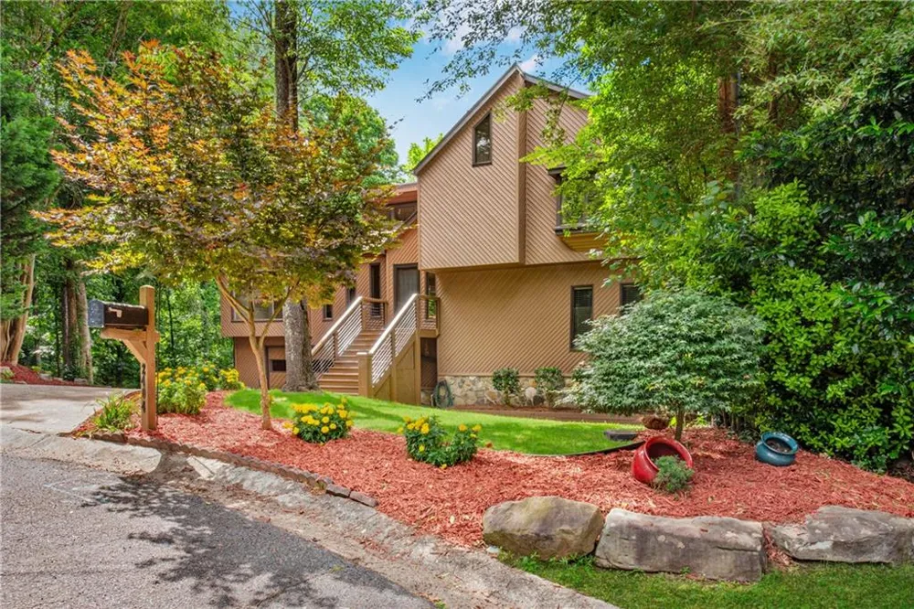 2404 Stockton Place Marietta, GA 30066