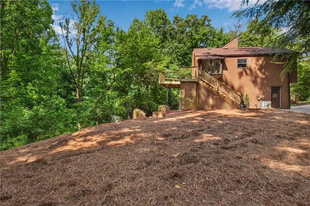 2404 Stockton Place Marietta, GA 30066
