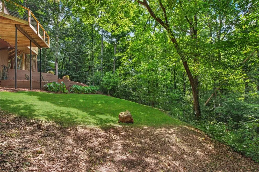 2404 Stockton Place Marietta, GA 30066