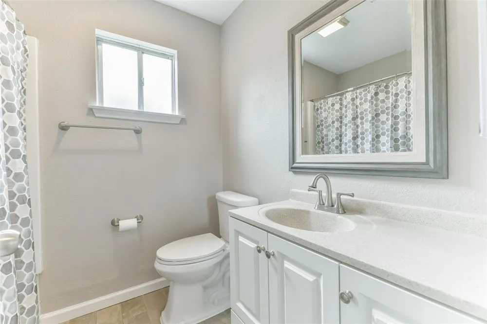 104 Brigadoon Lane Friendswood, TX 77546