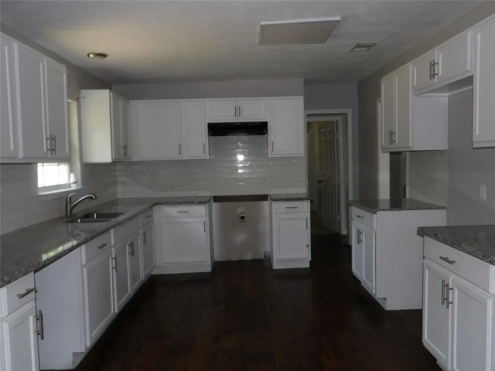 5783 Westover Street Houston, TX 77033