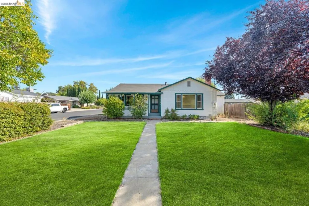 3742 Walnut Ave Concord, CA 94519