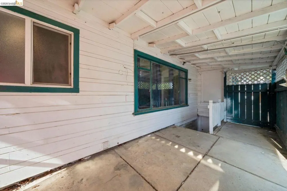 3742 Walnut Ave Concord, CA 94519