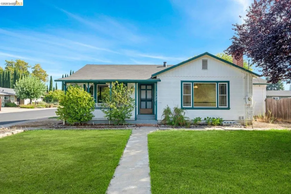 3742 Walnut Ave Concord, CA 94519