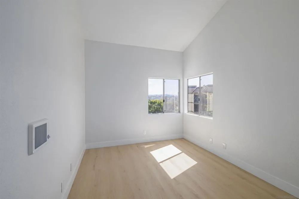 3020 Cowley Way #305 San Diego, CA 92117