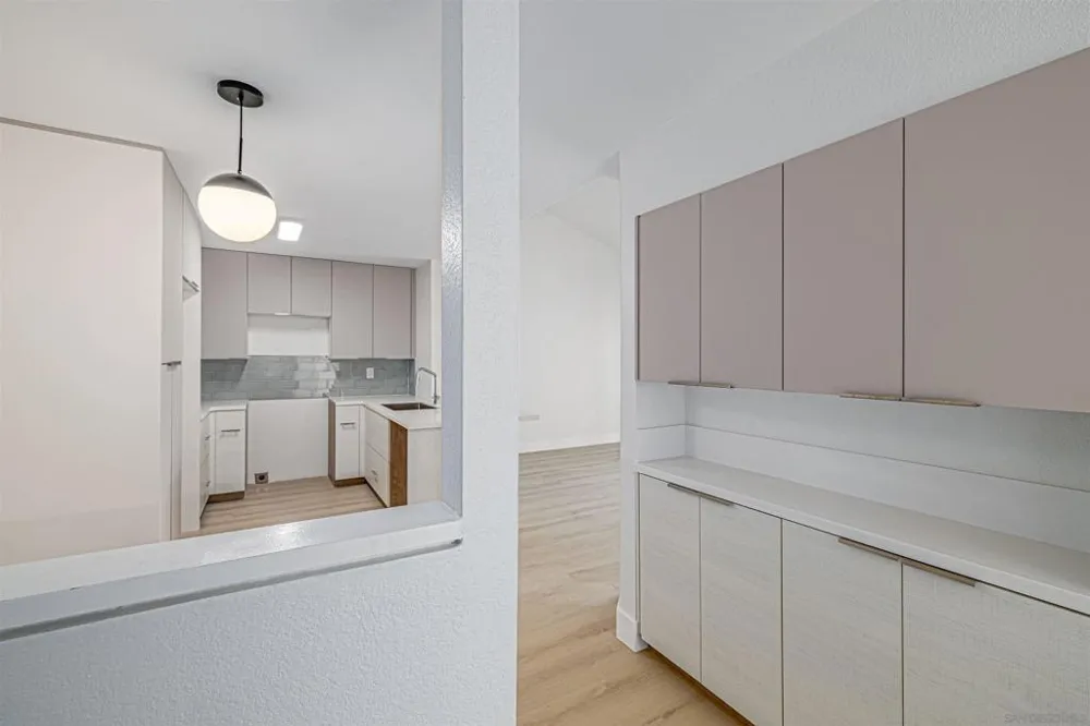3020 Cowley Way #305 San Diego, CA 92117