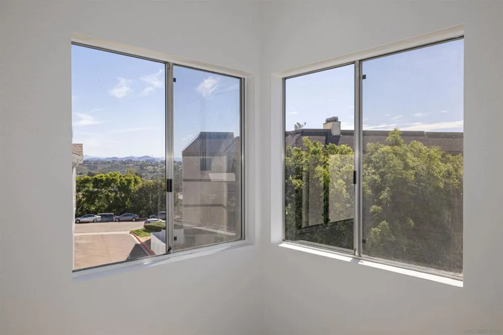 3020 Cowley Way #305 San Diego, CA 92117