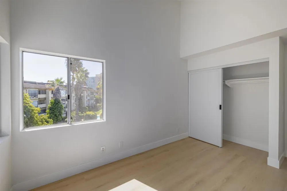 3020 Cowley Way #305 San Diego, CA 92117