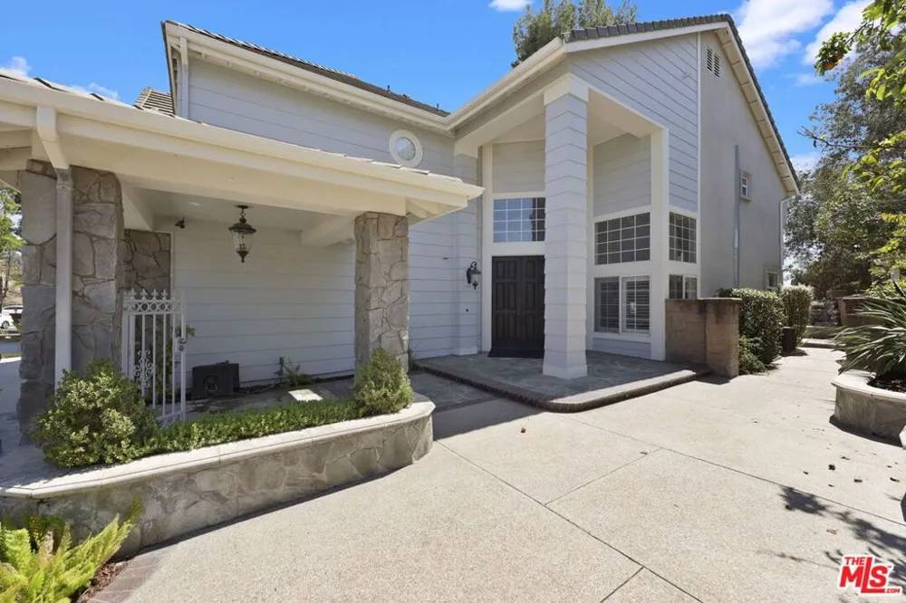 16246 Avenida San Miguel La Mirada, CA 90638
