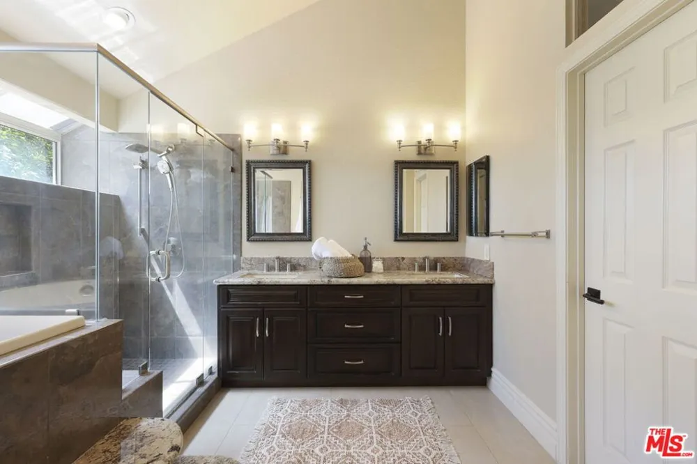 16246 Avenida San Miguel La Mirada, CA 90638