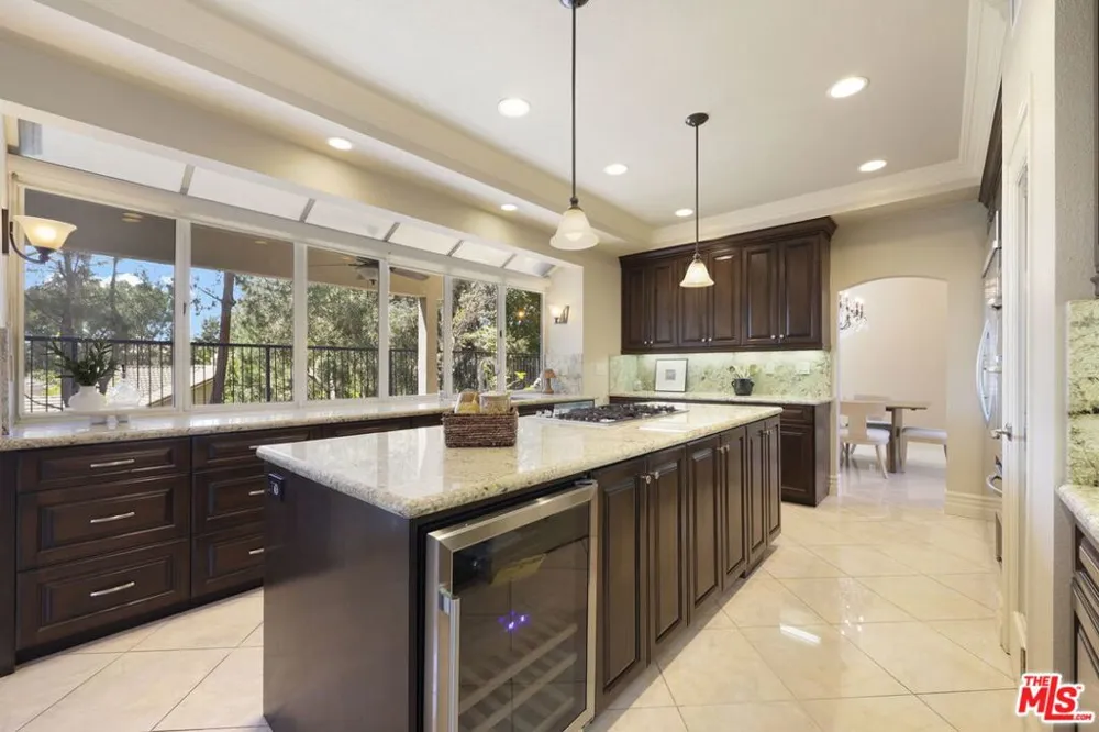 16246 Avenida San Miguel La Mirada, CA 90638