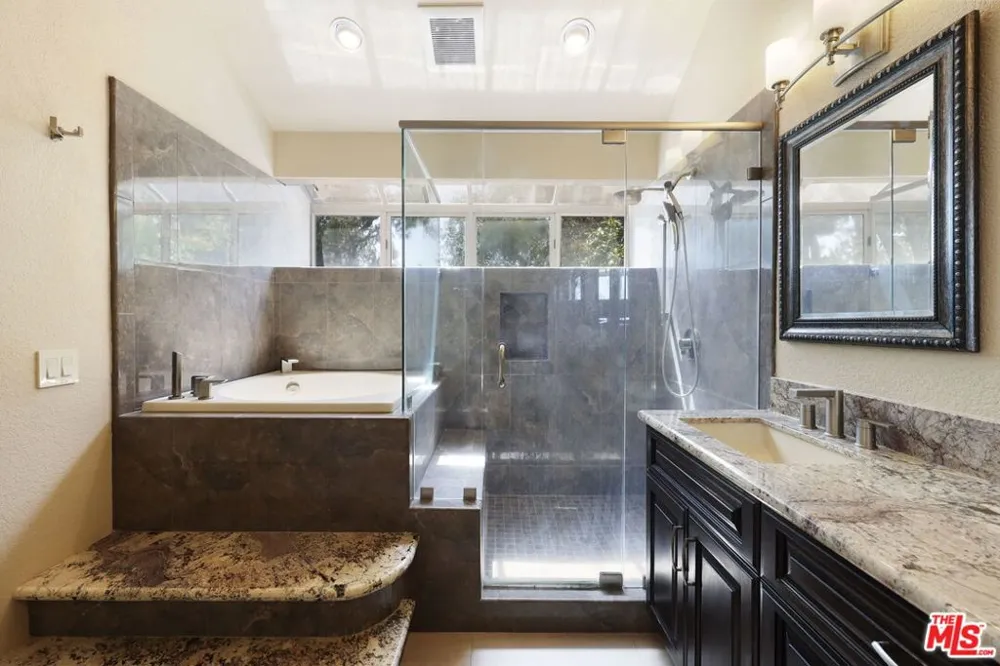 16246 Avenida San Miguel La Mirada, CA 90638