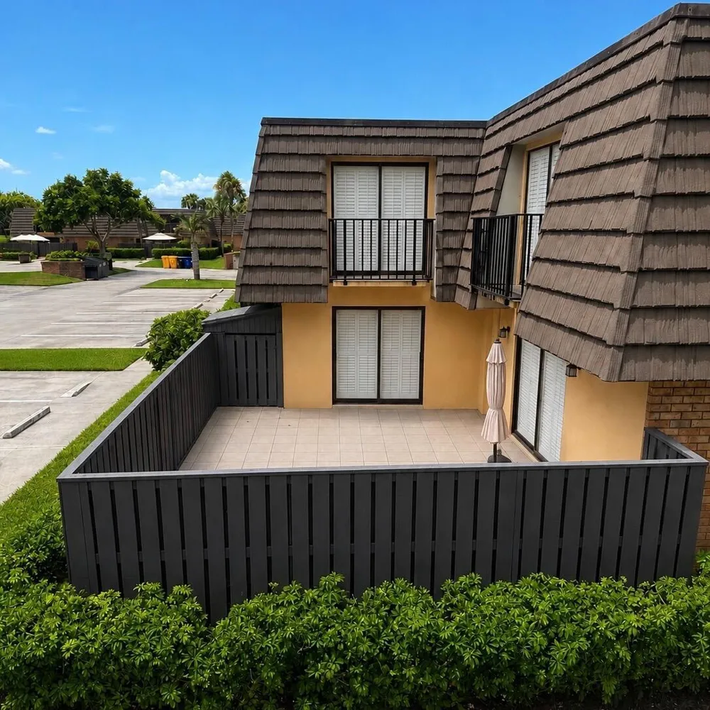 107 1st Way West Palm Beach, FL 33407