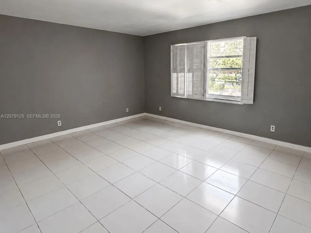3360 Spanish Moss Ter #204 Lauderhill, FL 33319