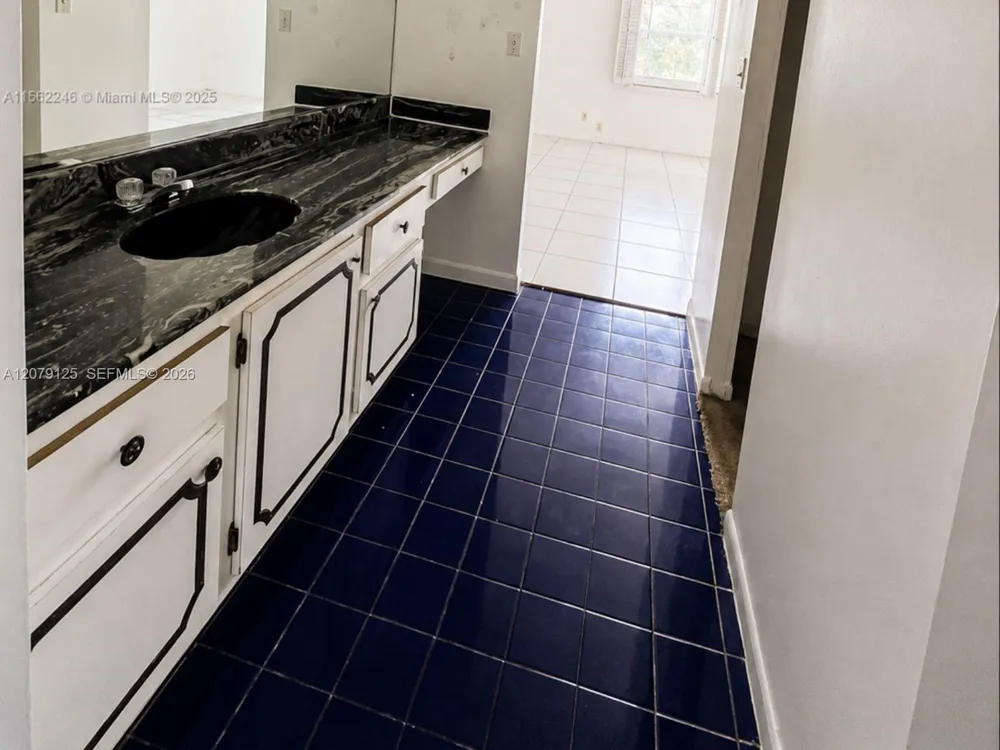 3360 Spanish Moss Ter #204 Lauderhill, FL 33319