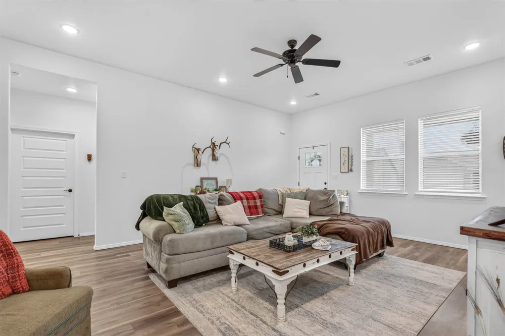 116 Countryside Way Pocola, OK 74902
