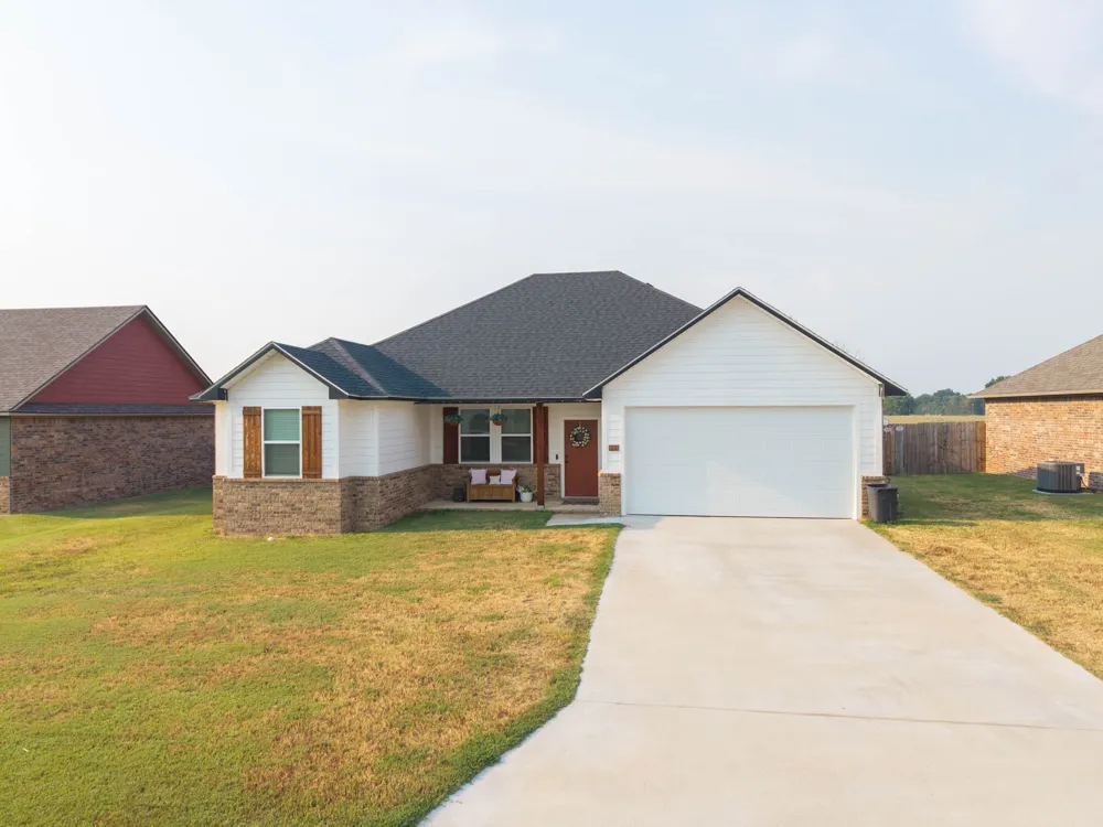 116 Countryside Way Pocola, OK 74902