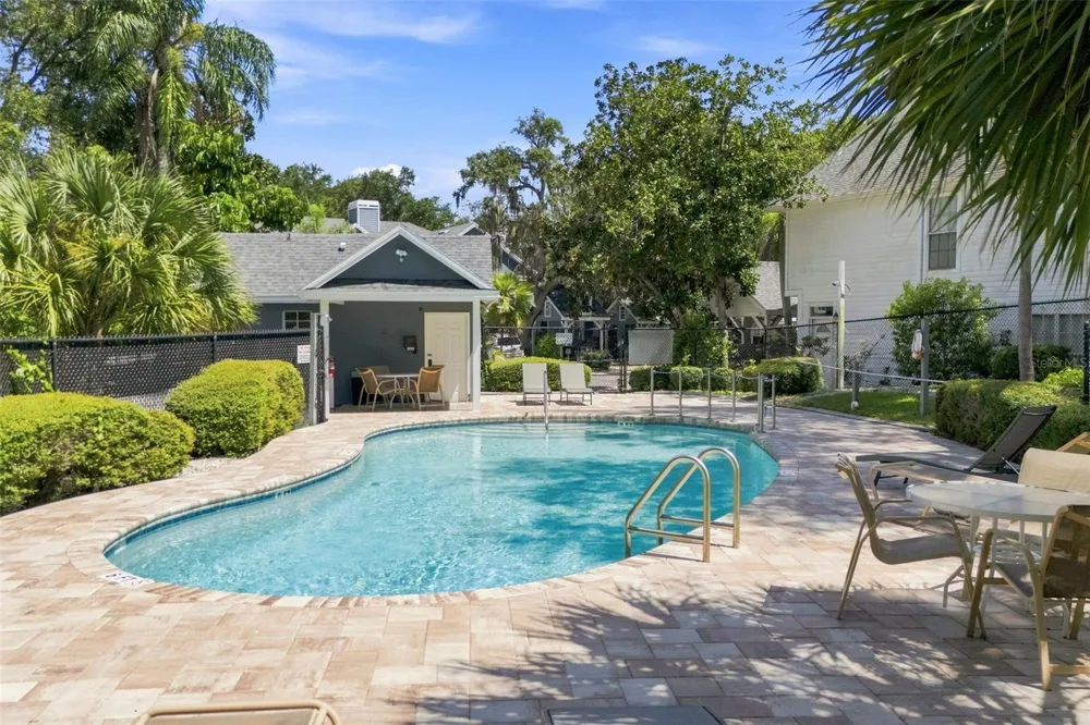2725 PENZANCE STREET Palm Harbor, FL 34684