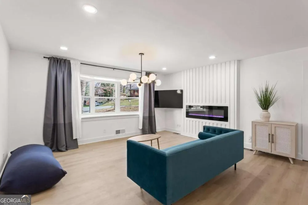 203 Wendell DR SE Atlanta, GA 30315