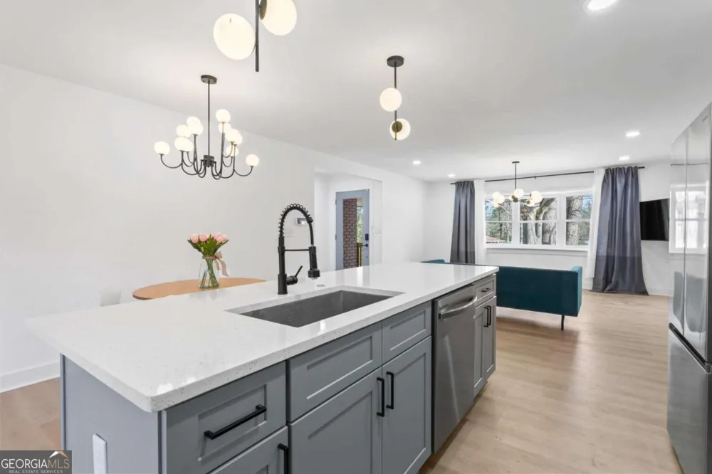 203 Wendell DR SE Atlanta, GA 30315