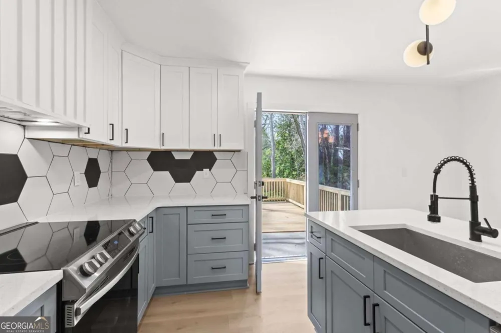 203 Wendell DR SE Atlanta, GA 30315