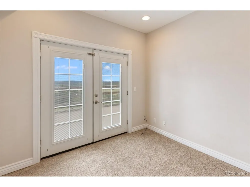 127 Carlton Circle Florissant, CO 80816