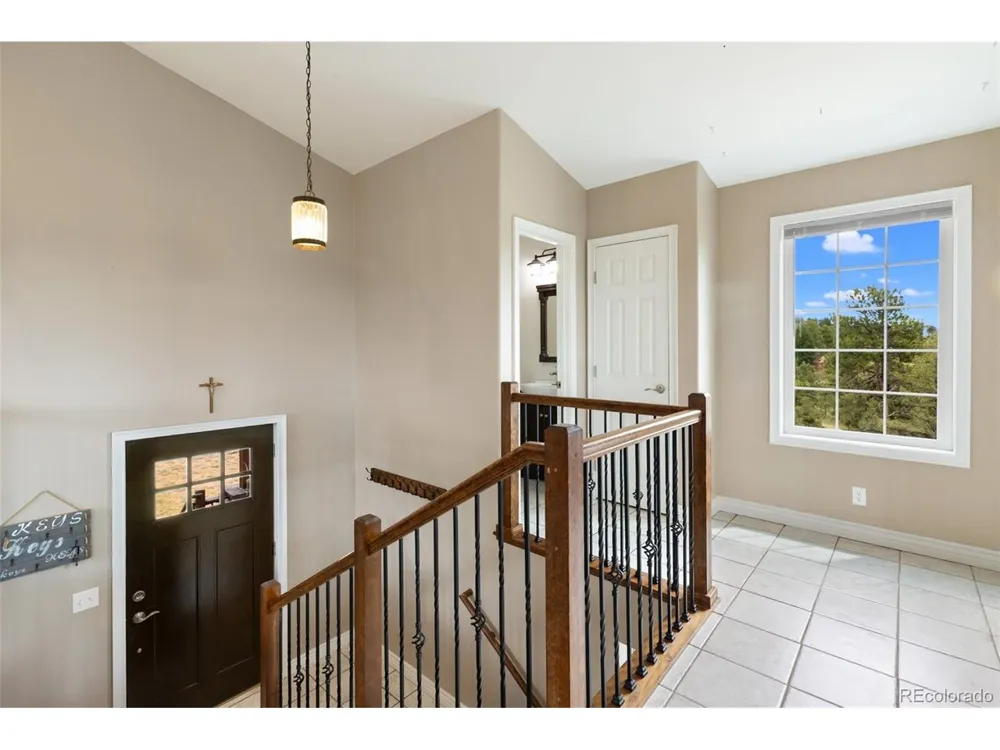 127 Carlton Circle Florissant, CO 80816