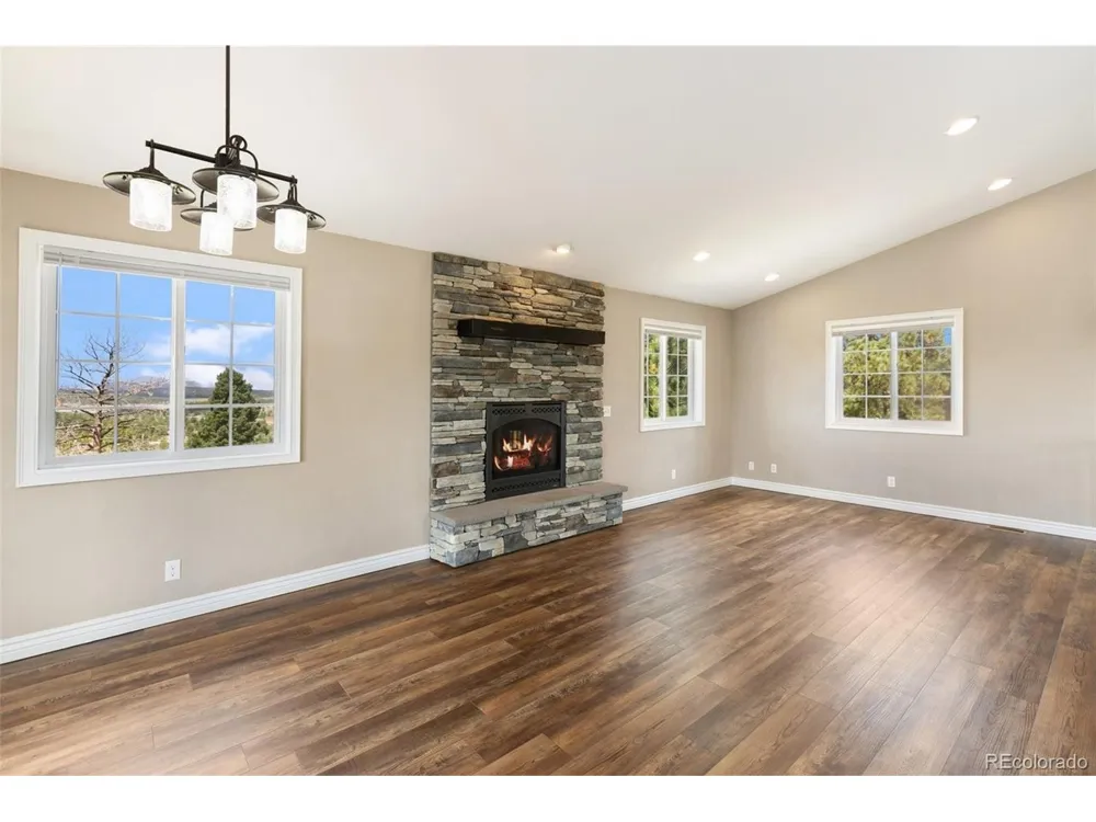 127 Carlton Circle Florissant, CO 80816